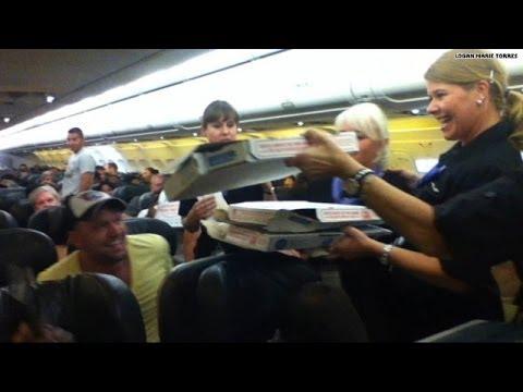 Cel mai iubit pilot de avion: A comandat pizza pentru pasagerii care aşteptau decolarea