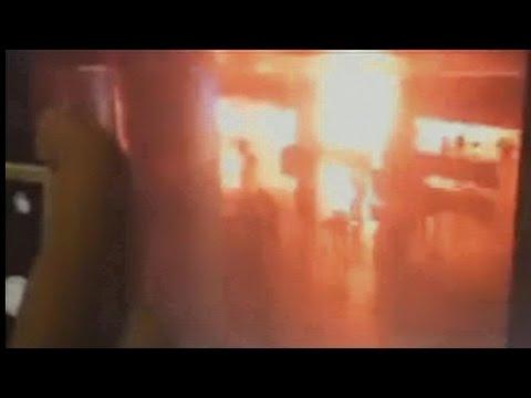 Teroare în Istanbul: imagini șocante! Una dintre exploziile de pe aeroportul Ataturk, surprinsă de camerele de supraveghere. VIDEO