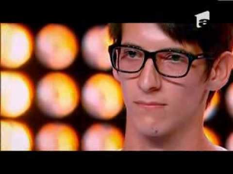 Vuin Tibor, mai bun in filmele lui Adam Sandler decat la X Factor!