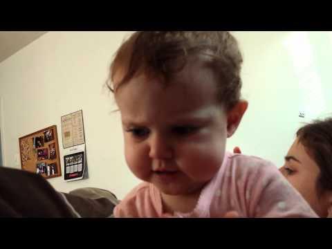 Cât de urât face copilul ăsta când se trezeşte! Ai curaj să-l asculţi? (VIDEO)
