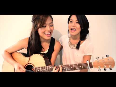 Punem pariu că-ți place? Două fete cucuiete cântă ”Gangnam Style” la chitară. Bagă-ți căștile și dă volumul la maximum. 50.000.000 de vizualizări!
