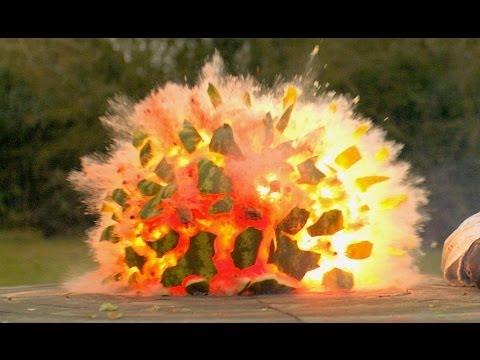 VIDEO! Un pepene a fost transformat într-o grenadă