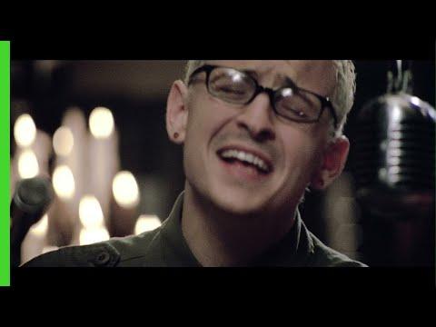 Solistul trupei Linkin Park, Chester Bennington, s-a sinucis! La 41 de ani, a decis să-și încheie socotelile cu viața. UPDATE