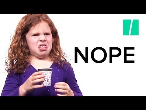 Cum reacționează copiii când beau pentru prima dată cafea