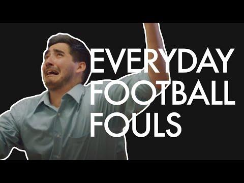 VIDEO! Aşa ar arăta viaţa dacă oamenii ar avea reacţiile de pe teren ale fotbaliştilor!
