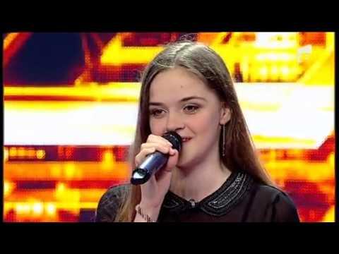 Miruna Buză, concurenta care a lăsat-o fără cuvinte pe Delia! Asemănarea cu solista trupei Evanescence este izbitoarea