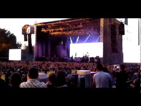 2012, anul în care  Linkin Park a fost în România! Vă amintiți? A fost ultima întâlnire a românilor cu Chester Bennington. POSTRECENZIA unui CONCERT MEMORABIL