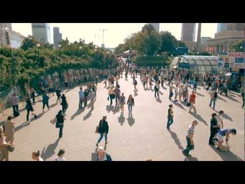 Video-Orașul care nu se mișcă! Anual, locuitorii ÎNCREMENESC timp de câteva clipe