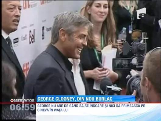 George Clooney s-ar fi despartit de Stacy Keibler. Vezi motivul! 
