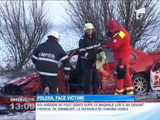 Poleiul face victime: Peste 70 de persoane cu traumatisme, luxatii si entorse dupa ce au cazut