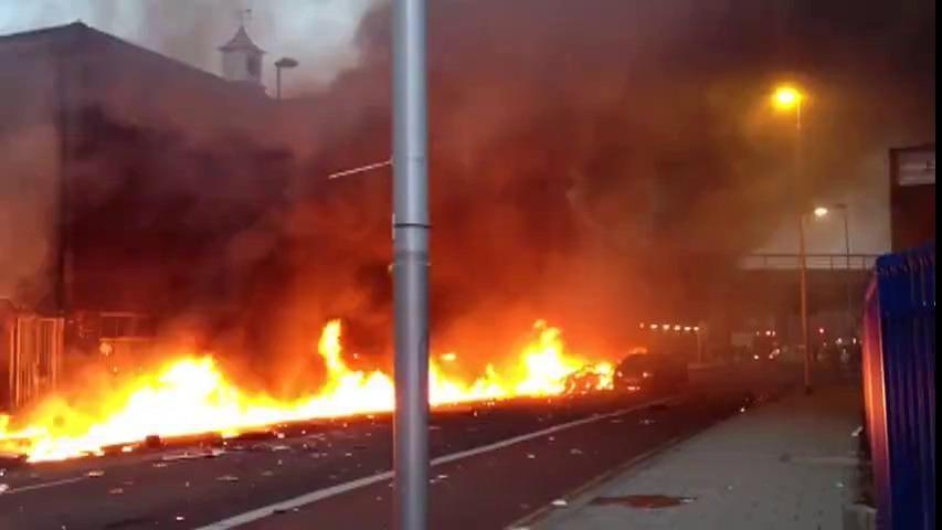 VIDEO! Un elicopter s-a PRABUSIT in centrul Londrei. O perdea de fum a fost vizibila aproape de raul Tamisa