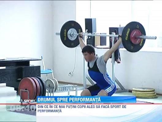 Drumul spre performanta: parintii sunt din ce in ce mai putin dispusi sa-si lase copiii sa faca sport