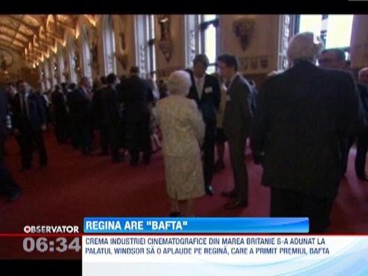 Regina Elisabeta a II-a a primit premiul BAFTA pentru rolul jucat alaturi de James Bond la Olimpiada din 2012