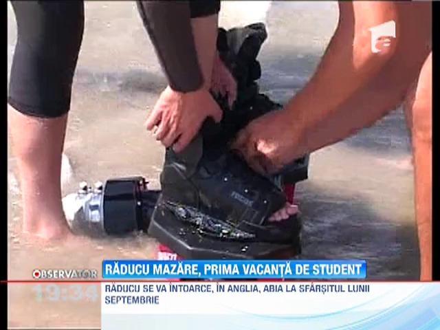 Raducu Mazare isi petrece prima vacanta de student in Mamaia