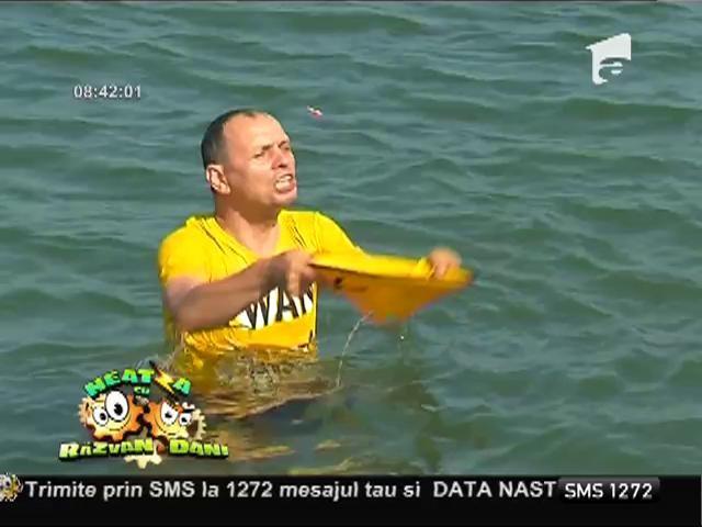 Dezgustătorii, așa cum nu i-ai mai văzut NICIODATĂ! Puși pe șotii, aceștia petrec la mare în stilul propriu!