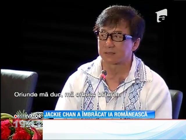 MOMENT ISTORIC! Jackie Chan a pășit pe pământ românesc în ia noastră tradițională