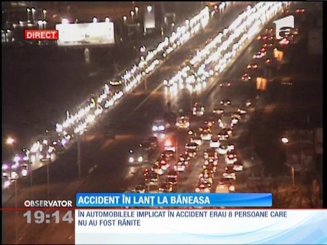Accident  „în lanț” la intrarea în Bucureşti: Trei maşini implicate şi opt răniţi