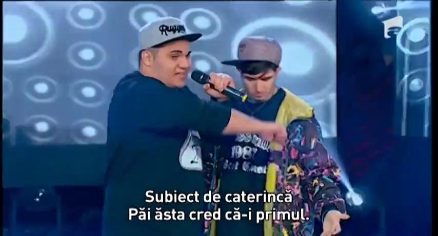 „E tare-n gură, copilul”! Cheloo face instrucție cu trei rapperi veniți să facă senzație la „iUmor”! „Am venit cu trabantul aici, ne-a luat trei zile”!