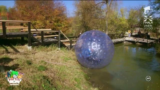 ”Ai 60 de ani, stiu! Ia de aici adrenalină!” Nea Mărin, băgat de Vârciu într-un balon: 