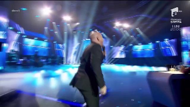 Finala X Factor 2017.  Clar, are Factorul X! Jeremy Ragsdale a adus iubirea şi nebunia pe scenă. 