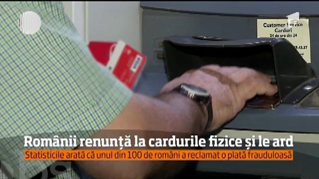 Noua măsură de protecție a banilor:  DISTRUGEREA cardului după fiecare utilizare! Mii de români folosesc deja această metodă