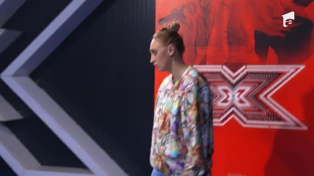 Iloza Brezoianu prezintă episodul 1 din eXtra Factor 2021. Ea a prezentat cele mai amuzante momente din culisele X Factor sezonul 10