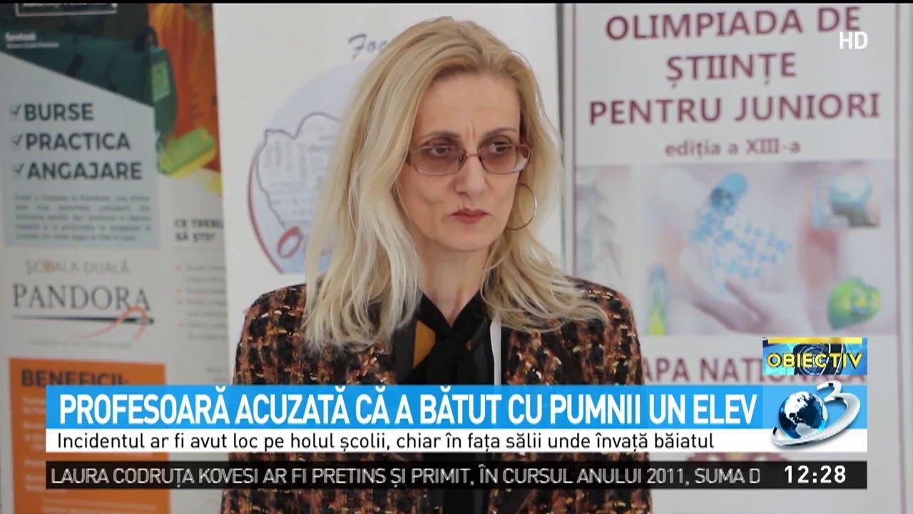 Profesoară din Focșani, acuzată că a bătut cu pumnii un elev, sub privirile îngrozite al mamei acestuia: „Se uita la mine și îmi cerea ajutorul”