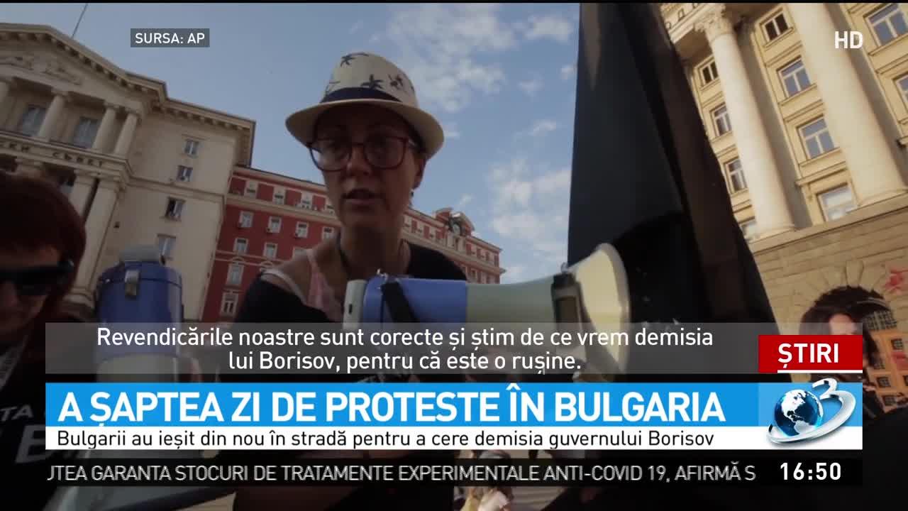 Bulgarii au ieşit cu miile pe străzi și fac praf guvernele! Ce nemulţumiri au