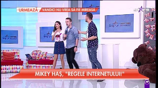 Sexy Natalia Mateuț  și Botezatu au rămas în chiloți, chiar în timpul emisiunii! Mikey Haș s-a ținut de pozne!