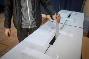 Program de vot la alegerile prezidențiale 2024. La ce oră se deschid secțiile de votare în România și străinătate