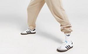 (P) Outfituri cu adidas Samba - o parte integrantă a garderobei