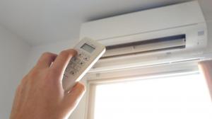 Cum se reglează corect aparatul de aer condiționat pe timp de vară pentru a consuma cât mai puțin. Trucul este banal, dar eficient