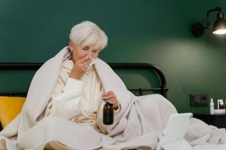 Tusea productivă vs. tusea seacă – cum le recunoști și ce tratamente sunt potrivite