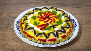 După câte zile se aruncă salata boeuf. Cât ar trebui să stea la frigider