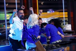 Echipa albastră a lui Chef Orlando a câștigat primul battle al sezonului 16 Chefi la cuțite
