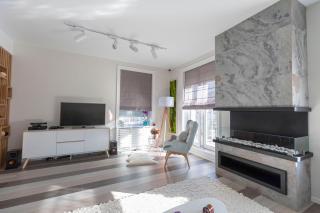 (P) SKIN – Ardezia flexibilă de la PIATRAONLINE: inovația care a schimbat regulile industriei de peste 12 ani