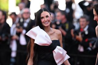 Demi Moore a făcut senzație într-un bikini minuscul. La 61 de ani, actrița refuză să îmbătrânească