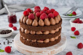 Cum se face crema de ciocolată pentru tort și prăjituri. Trucuri ca să-ți iasă delicioasă