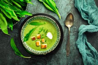 Supă cremă de leurdă. Ce să folosești pentru o rețetă perfectă de primăvară