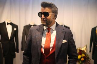 Cătălin Botezatu, reacție vehementă după ce a fost criticat pentru relația sa cu o fată de 18 ani: „Sunteți invidioși?”