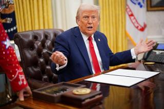 Donald Trump, răspuns incredibil când a fost întrebat dacă trebuie să respecte constituția: „Nu știu!”