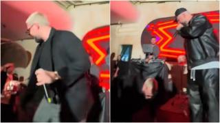 Momentul în care un artist român cade de pe scenă în timpul concertului de Revelion. Cineva din public a filmat totul