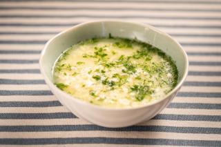 De ce este bine să mâncăm ciorbă de usturoi în sezonul rece. Cum se prepară