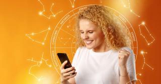 Cele 3 zodii care au mai multe zile fericite decât triste, în luna octombrie 2026, potrivit horoscopului