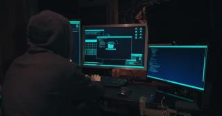 Milioane de tentative de atac cibernetic în doar câteva ore. Site-uri și servicii online, închise de urgență în întreaga lume