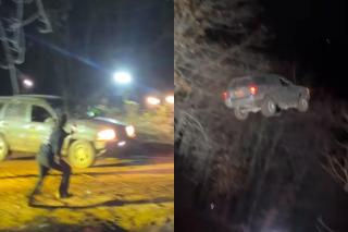 Momentul în care un jeep plonjează într-o râpă, în mijlocul pădurii. Manevra extrem de periculoasă, făcută intenționat | VIDEO