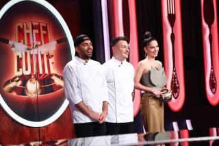 Cum le răspund Elian Miță și Marius Ghiță celor care i-au criticat pentru amuleta oferită la Chefi la Cuțite