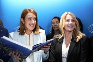 Nadia Comăneci, sărbătorită la Parlamentul European, la 50 de ani de la prima notă de 10 din istoria gimnasticii