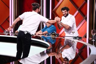 Chefi la cuțite, lider de audiență. Chef Richard a câștigat aseară prețioasa bombă