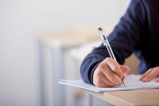 Subiecte și barem la proba scrisă la Limba și literatura română, la Bacalaureatul 2026. Ce au avut de rezolvat elevii